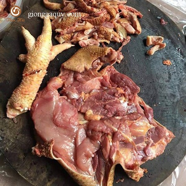 Thịt Gà Đông Tảo Kho Măng
